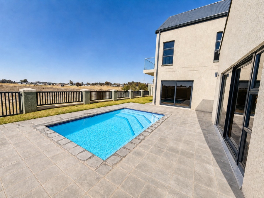 4 Bedroom Property for Sale in Heron Banks Golf Estate Free State